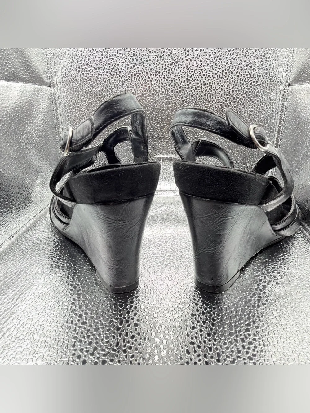 Aerology elegant black